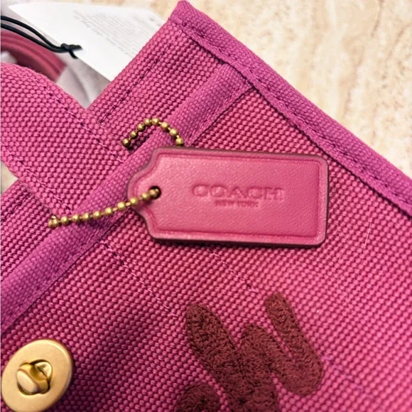 Coach Cargo Tote Bag 20 in Beautiful Muted Red Canvas and Embroidered Label - Picture 10 of 15